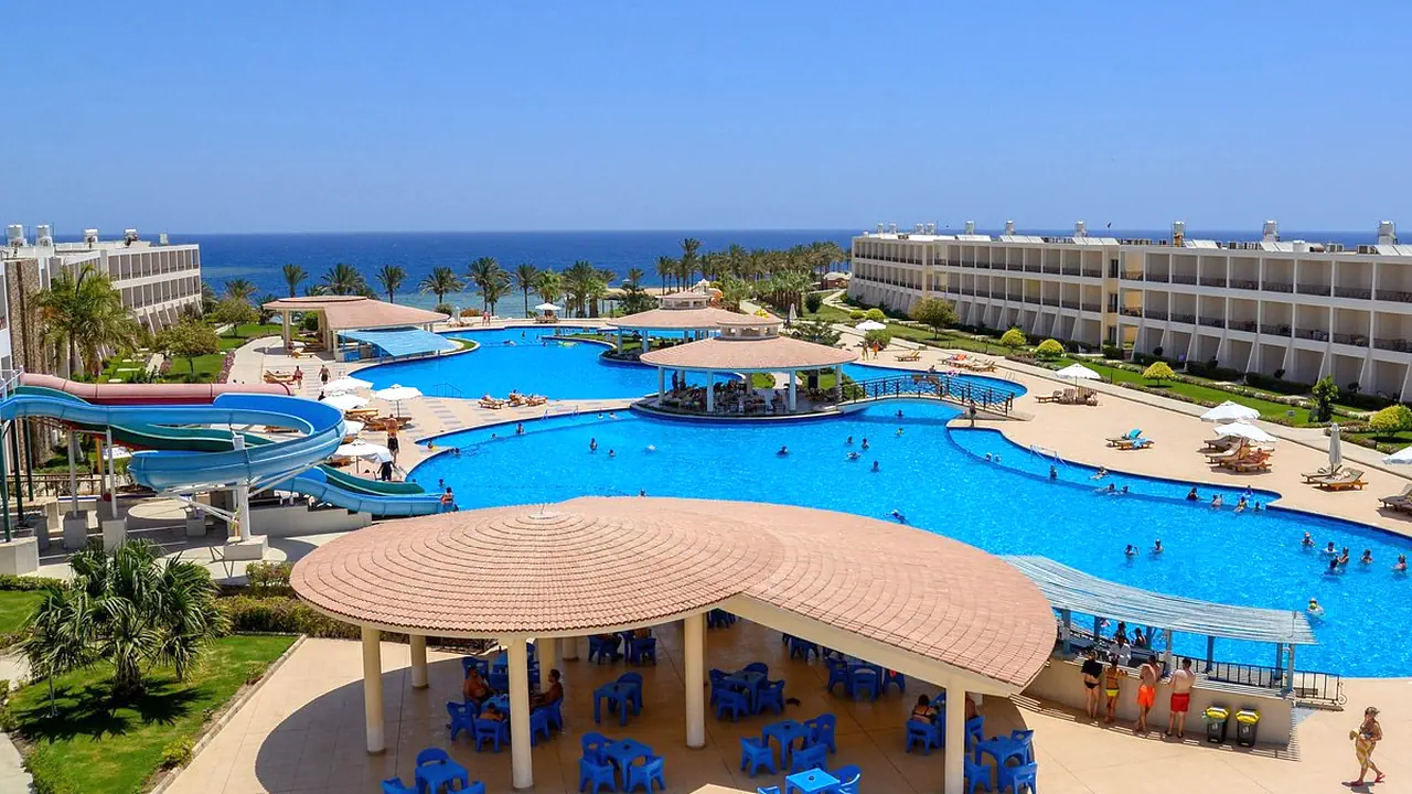Hotel Royal Brayka Beach Resort - Marsa Alam